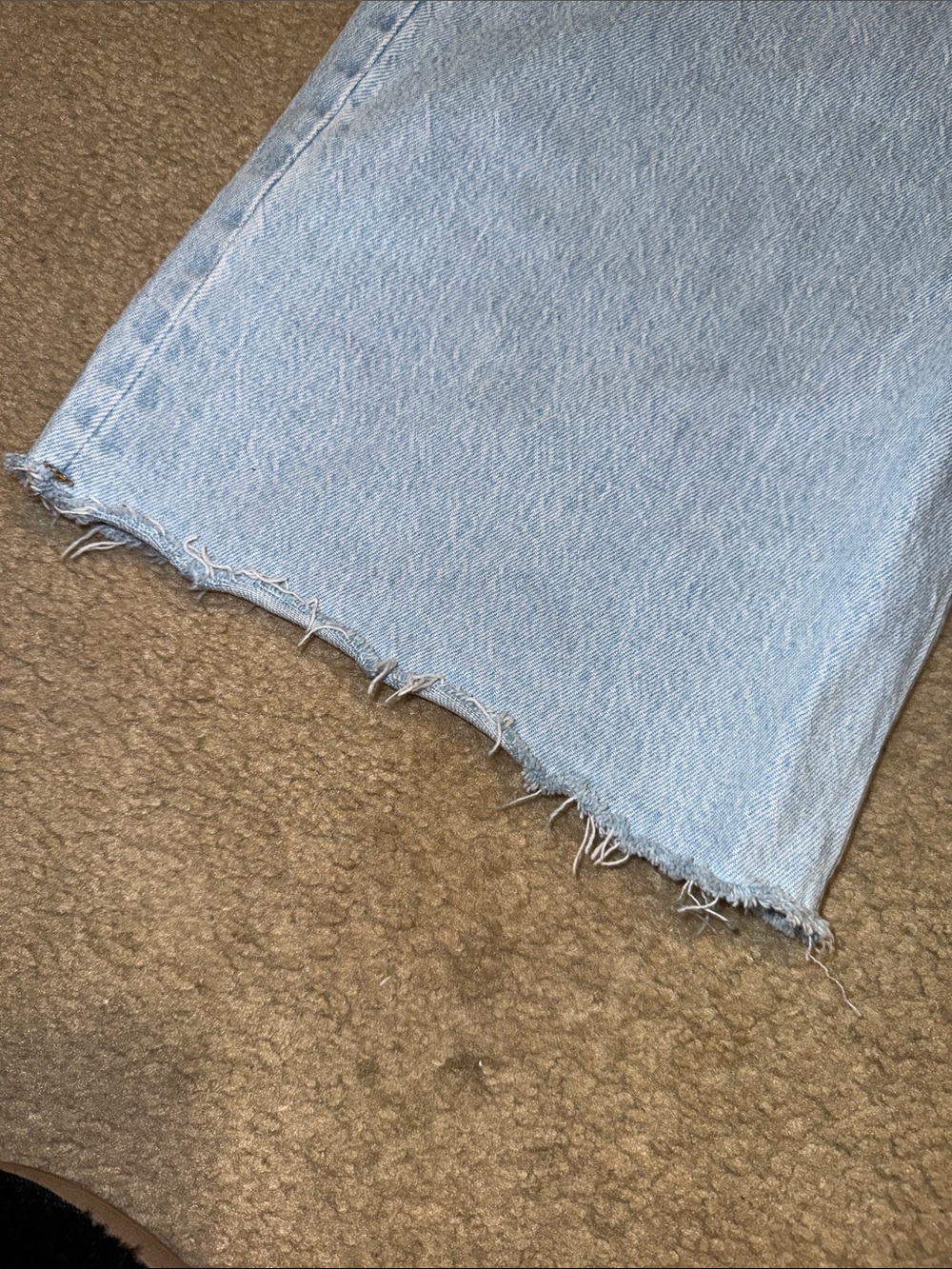 Abercrombie & Fitch Light Blue High-Rise Relaxed Jeans - Picture 5 of 7